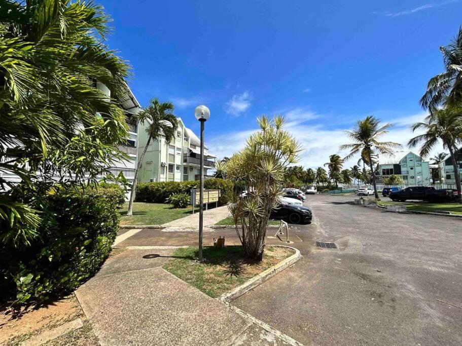 Studio Cosy Plage Et Piscine A Bas Du Fort Le Gosier  Exterior photo