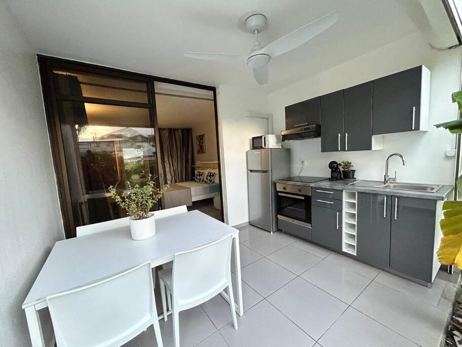Studio Cosy Plage Et Piscine A Bas Du Fort Le Gosier  Exterior photo