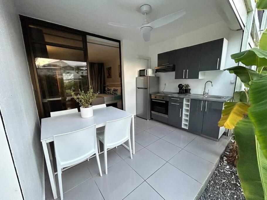 Studio Cosy Plage Et Piscine A Bas Du Fort Le Gosier  Exterior photo